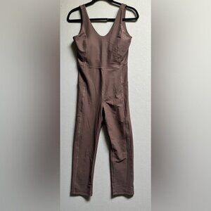 Old Navy Active cropped body jumpsuit padded sports bra Sz S